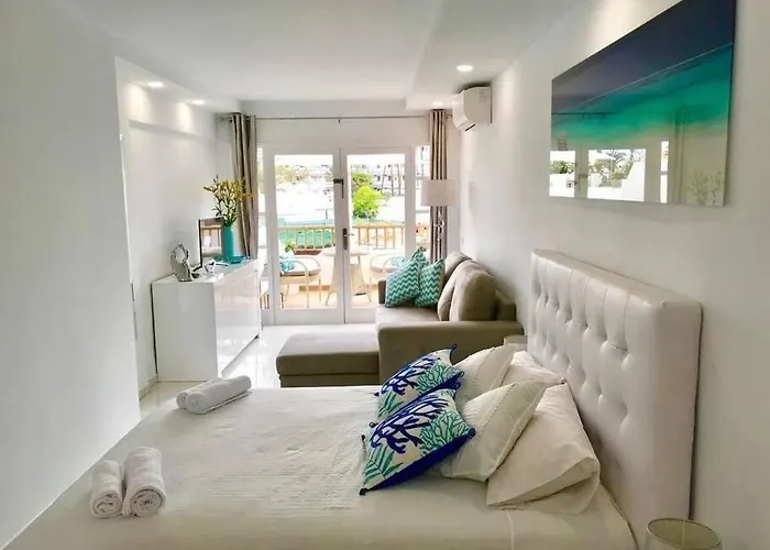 Modern Studio, Close To The